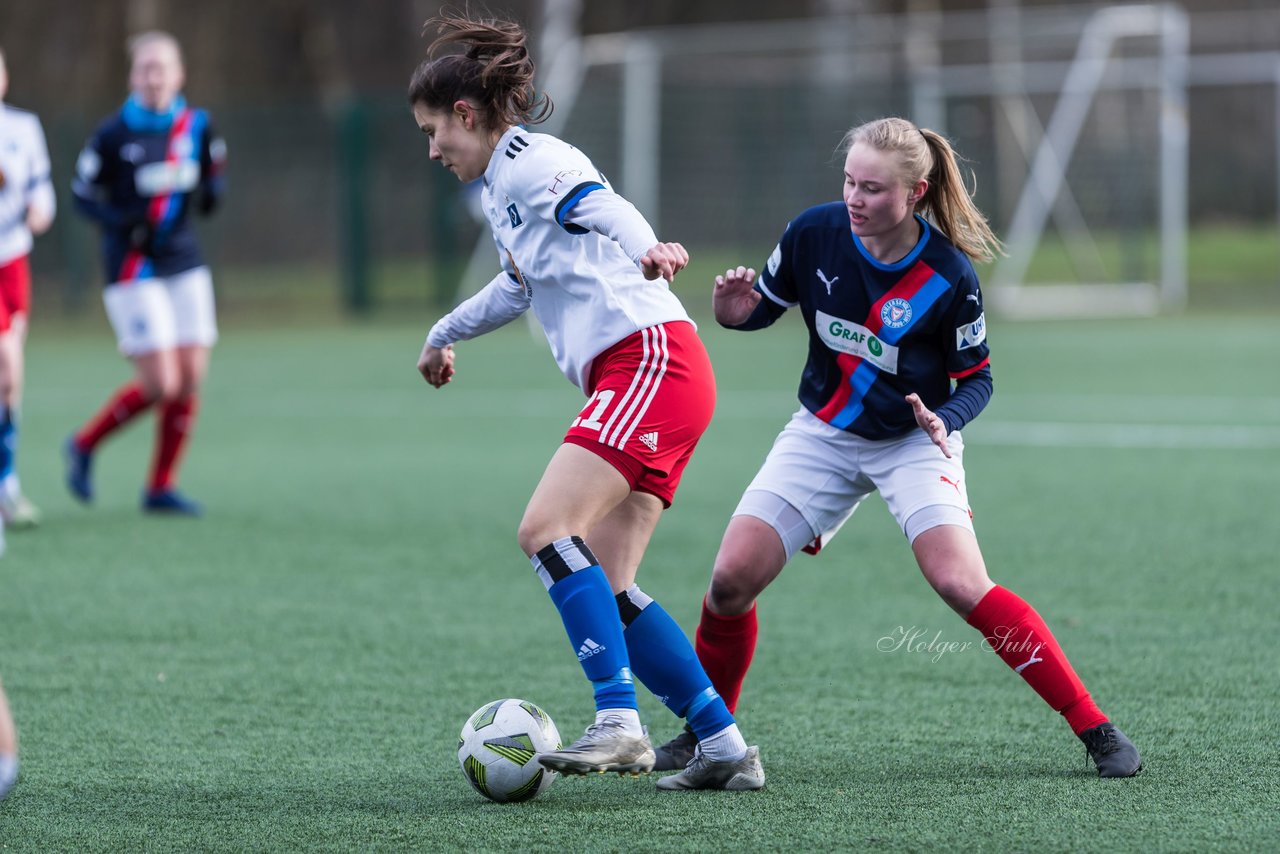 Bild 193 - wBJ HSV - F Holstein Kiel : Ergebnis: 0:6